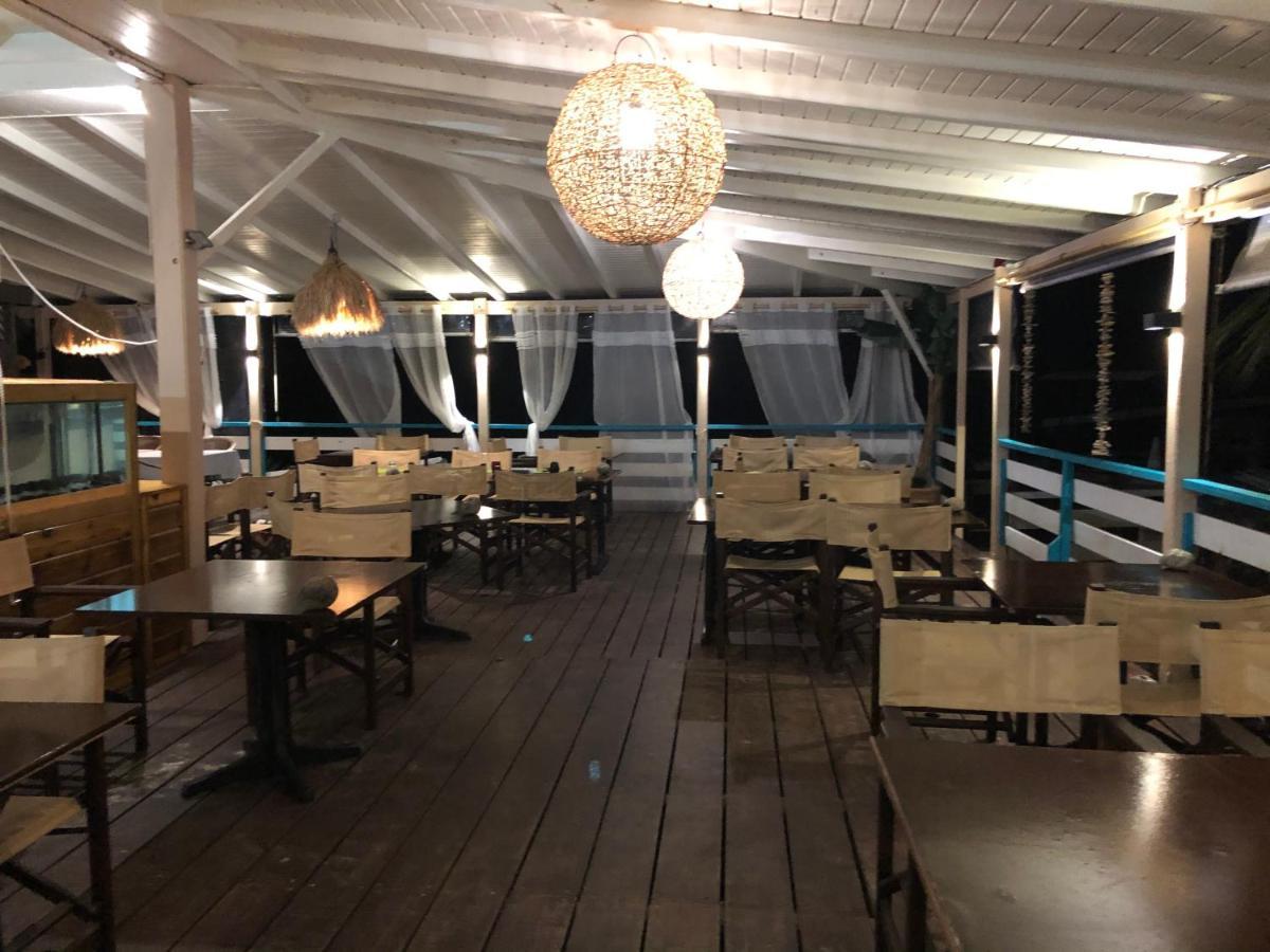 Brin D'Ile Anse Des Rochers Vue Mer A 50 M De La Plage Et Piscine Сен-Франсуа Екстер'єр фото