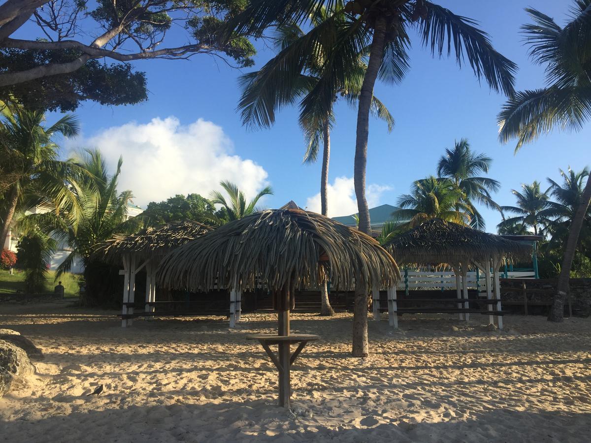Brin D'Ile Anse Des Rochers Vue Mer A 50 M De La Plage Et Piscine Сен-Франсуа Екстер'єр фото